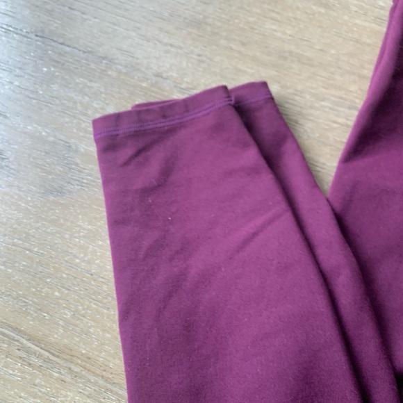 Fabletics define mid rise Capri leggings - Picture 7 of 11